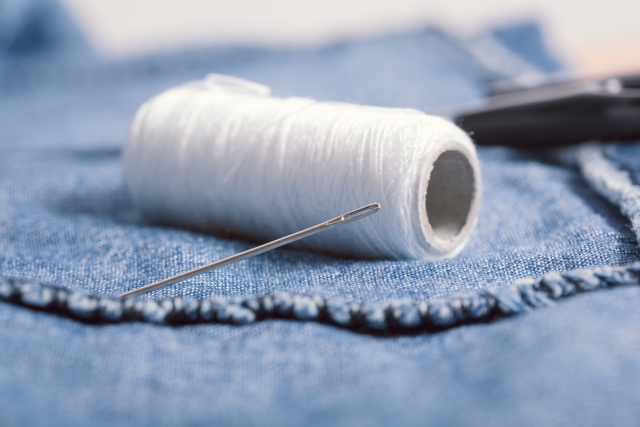 デニムを縫う時の針と糸